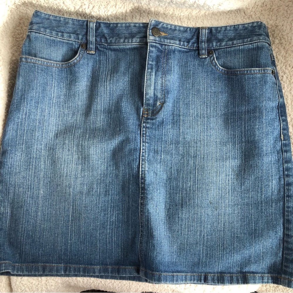 The Loft EUC Jean Skirt 12 Petite w/Spandex Embroidered Back Pockets CUT…